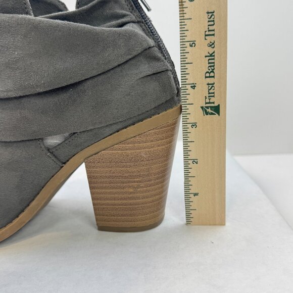 Rampage Vappy Womens Size 7M Grey Ruched Ring Ankle Bootie Chunky Suede Fabric - Picture 12 of 13